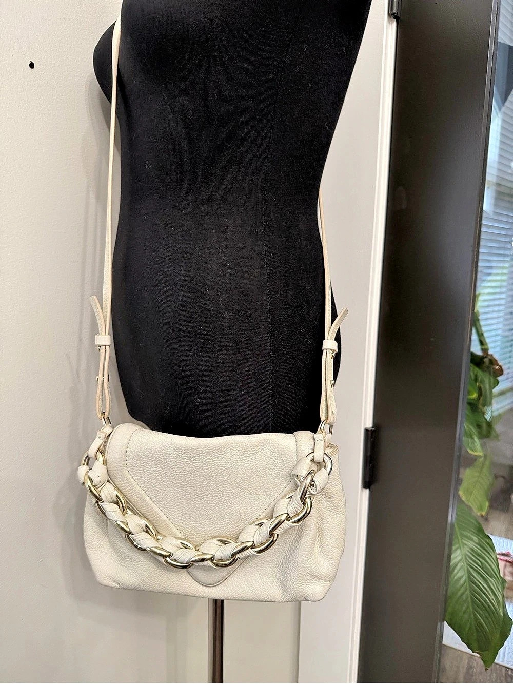 Vince Camuto Crossbody Bag Leather in Cream Removable Strap